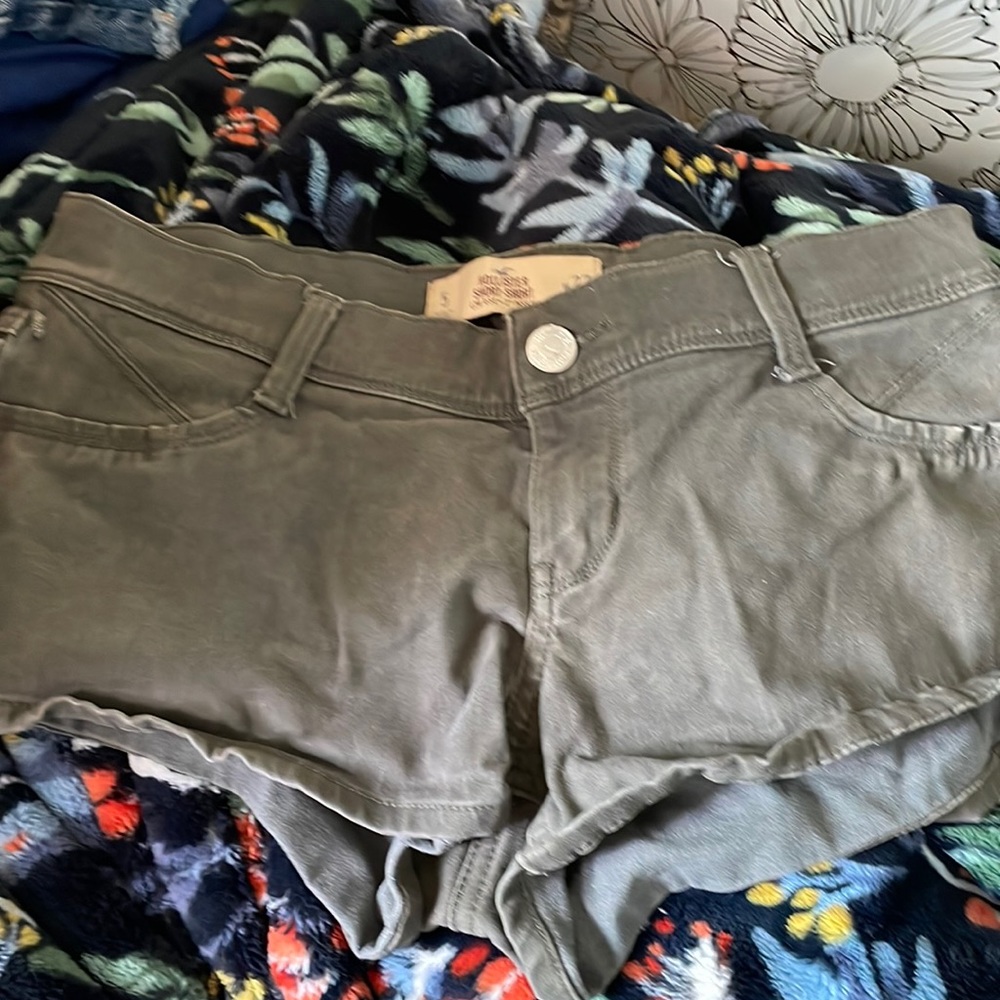 Hollister low rise short short